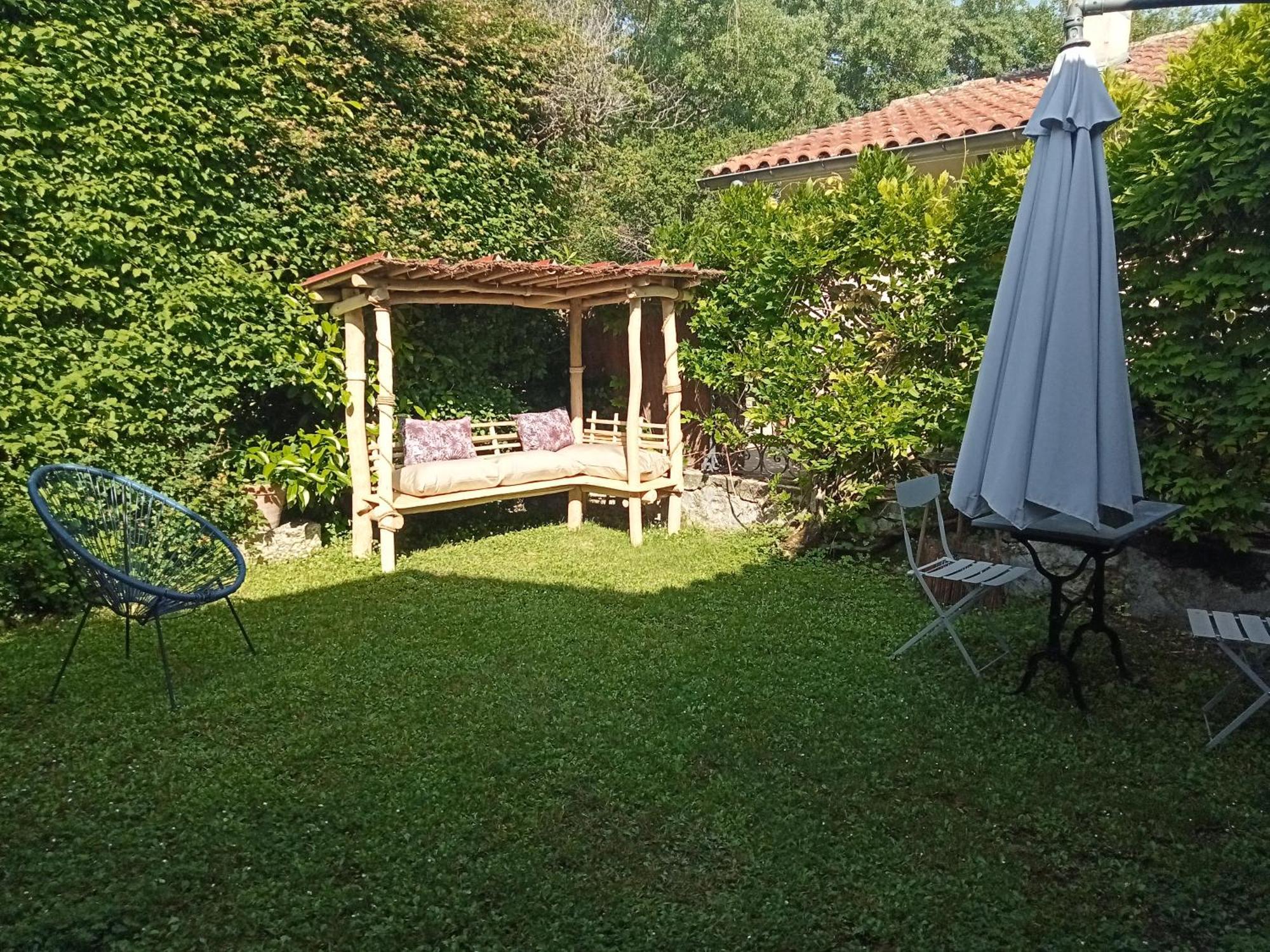 Maison En Pierre Restauree Avec Jardin Auch Buitenkant foto